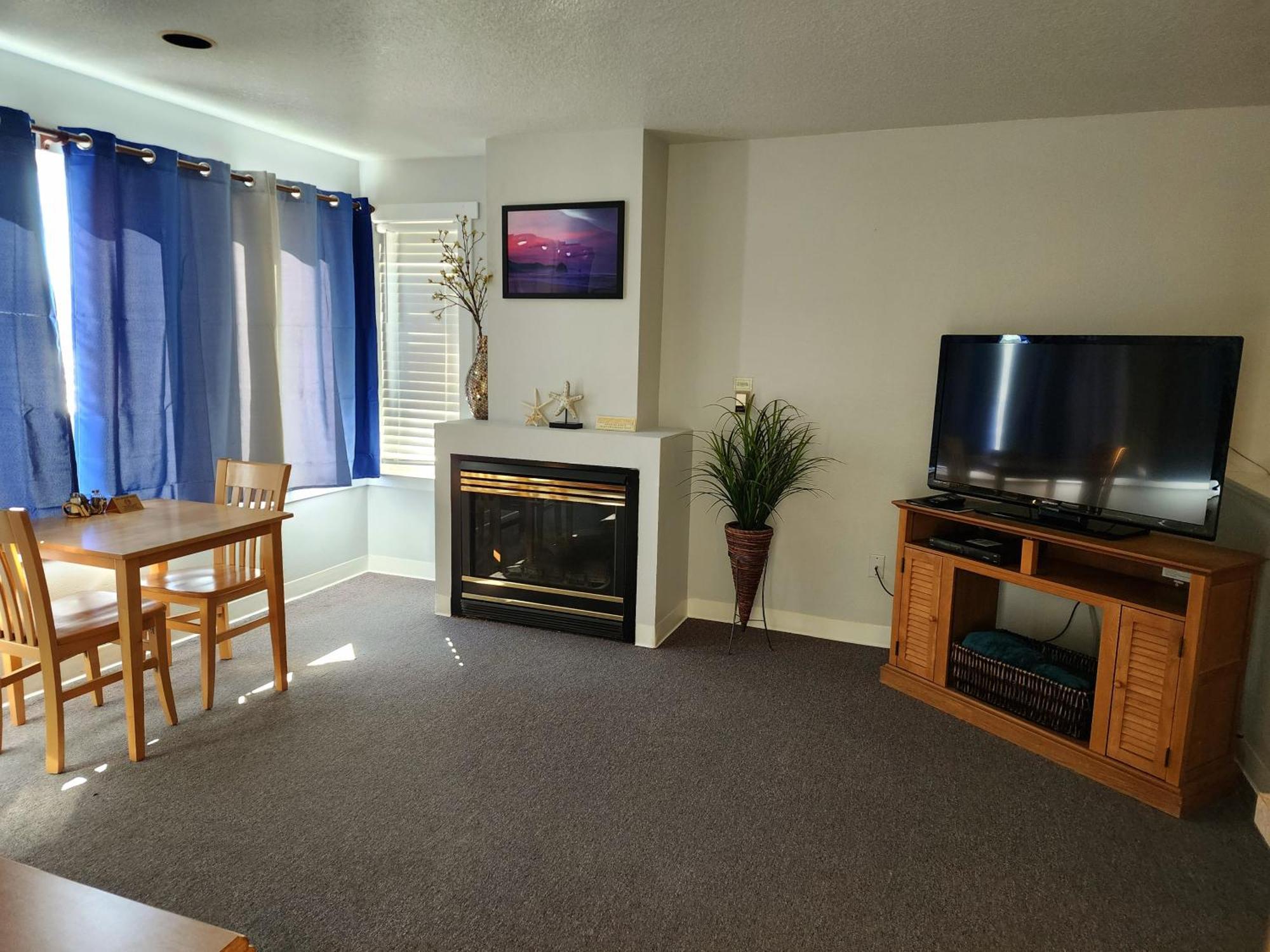 Inn At Arch Rock デポー・ベイ エクステリア 写真