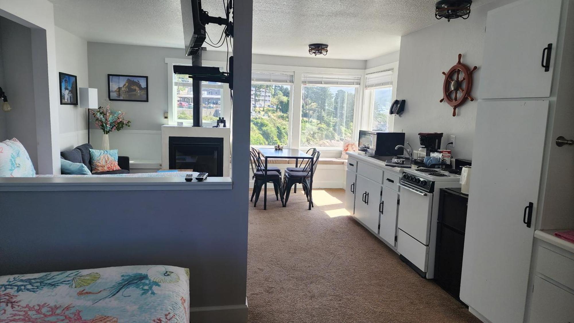 Inn At Arch Rock デポー・ベイ エクステリア 写真