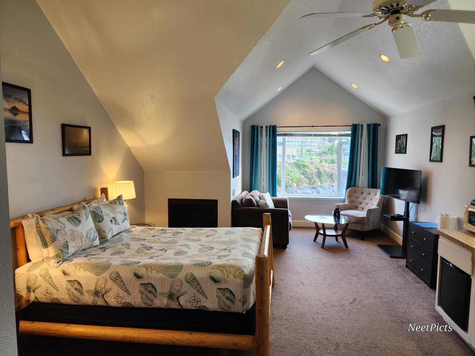 Inn At Arch Rock デポー・ベイ エクステリア 写真