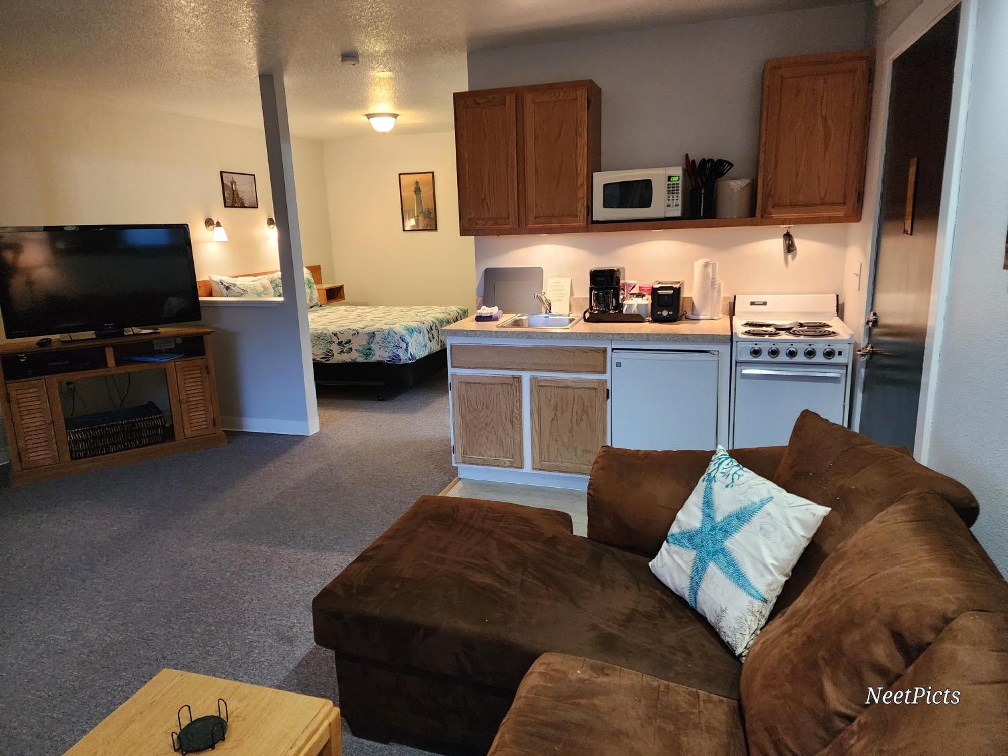 Inn At Arch Rock デポー・ベイ エクステリア 写真