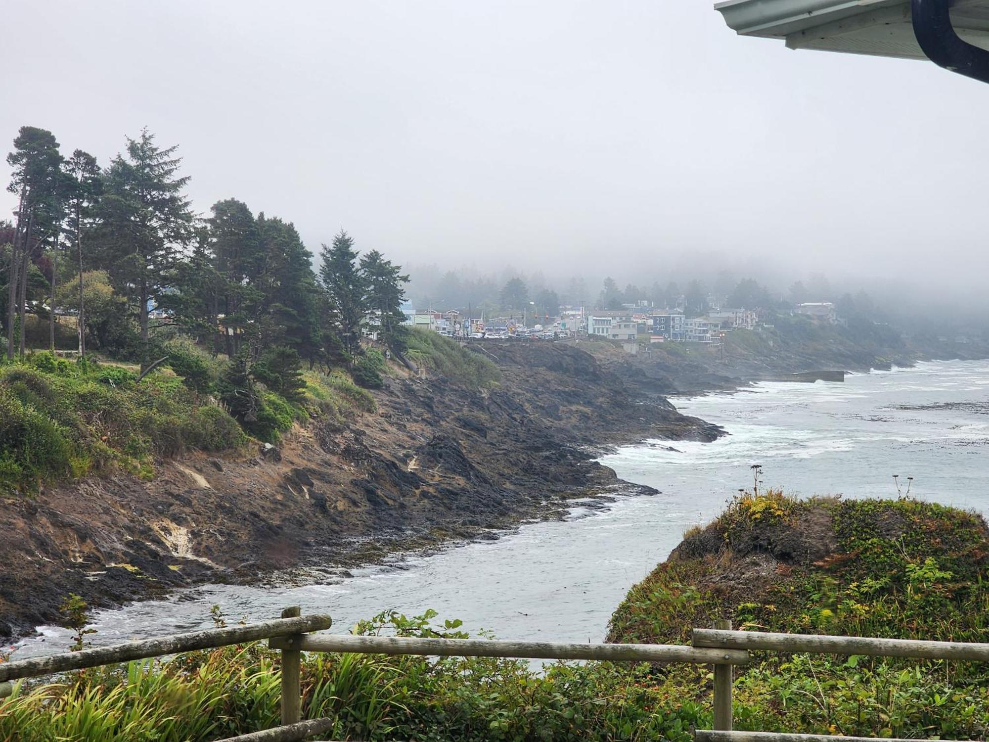 Inn At Arch Rock デポー・ベイ エクステリア 写真