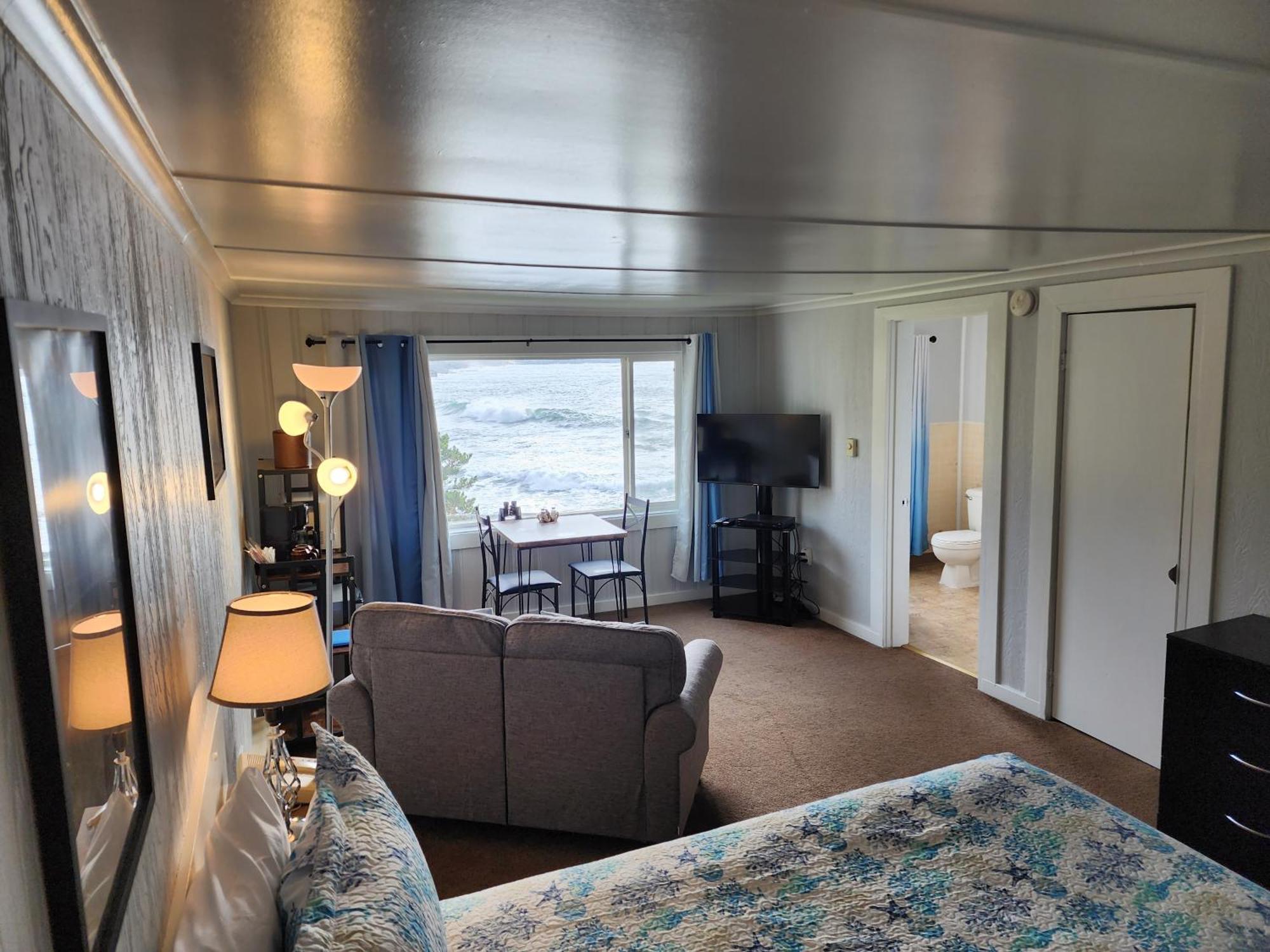 Inn At Arch Rock デポー・ベイ エクステリア 写真