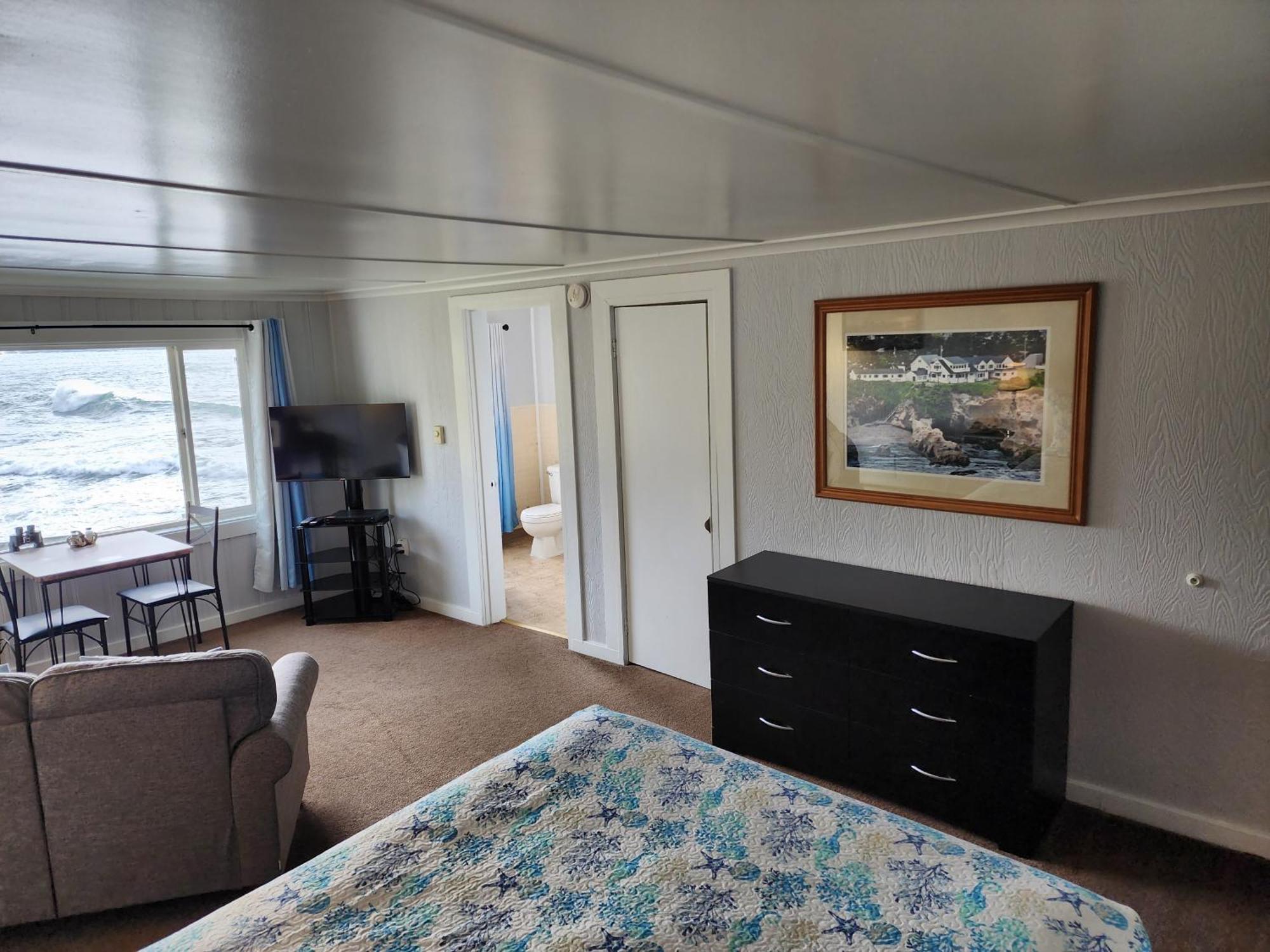Inn At Arch Rock デポー・ベイ エクステリア 写真